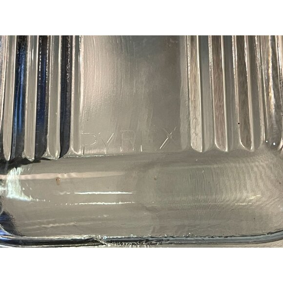 Vintage Pyrex Refrigerator Dishes Red Used Small Square Set of 2 Some Wear - Picture 9 of 16